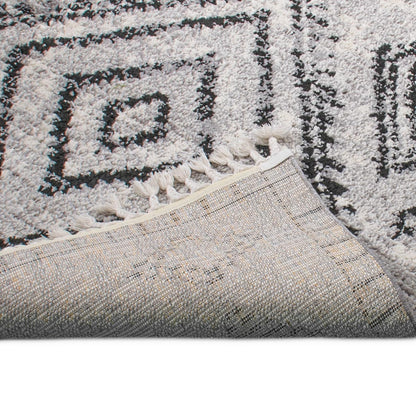 שטיח טנג'יר 10 אפור/שחור עם פרנזים | השטיח האדום