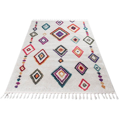 שטיח מיקונוס 03 קרם עם פרנזים | השטיח האדום