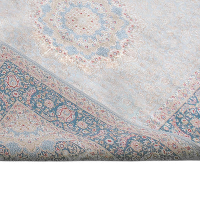 שטיח אספהאן 03 תכלת/קרם עם פרנזים | השטיח האדום