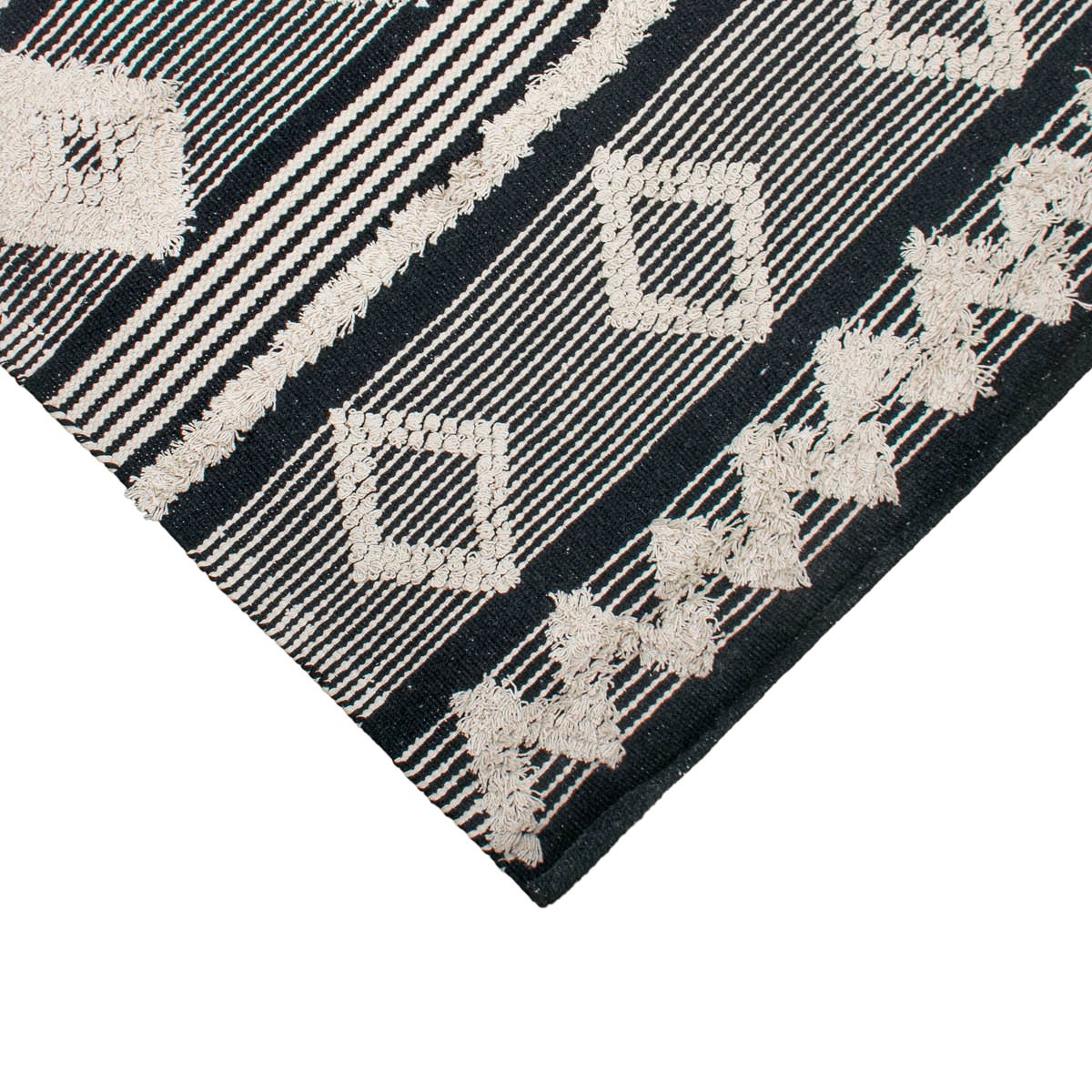 שטיח קילים סקנדינבי 12 שחור/לבן | השטיח האדום