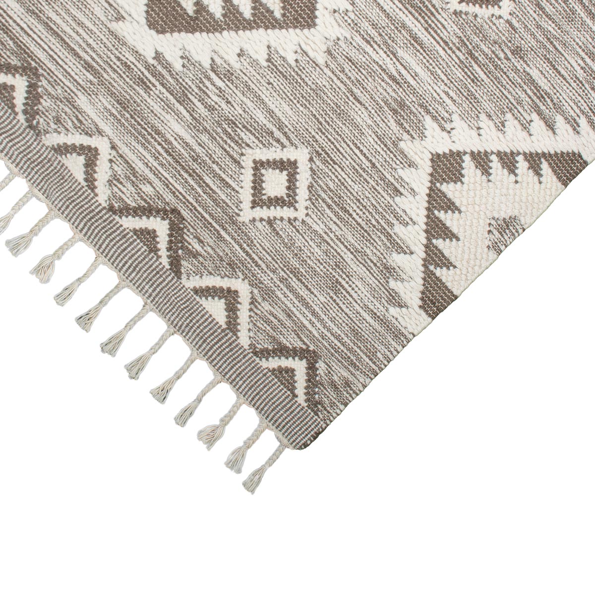 שטיח קילים סקנדינבי 06 חום עם פרנזים | השטיח האדום