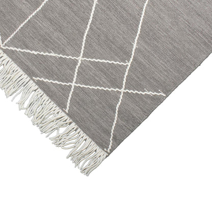 שטיח קילים סקנדינבי 13 אפור ראנר עם פרנזים | השטיח האדום