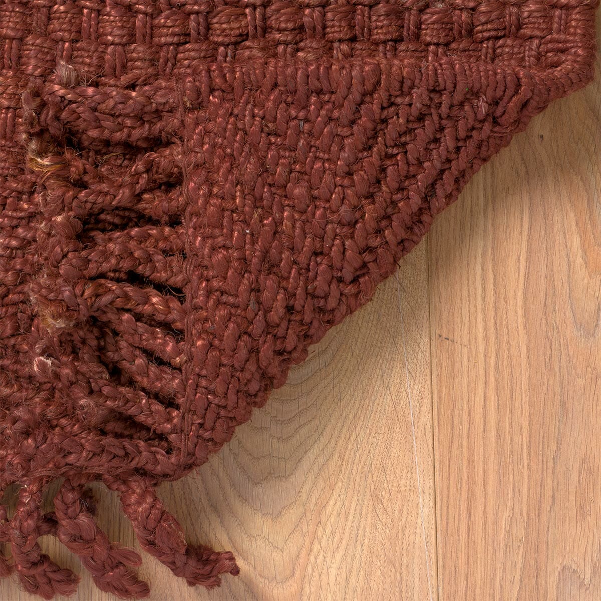 שטיח תמר אריגה גסה 07 אדום עם פרנזים | השטיח האדום