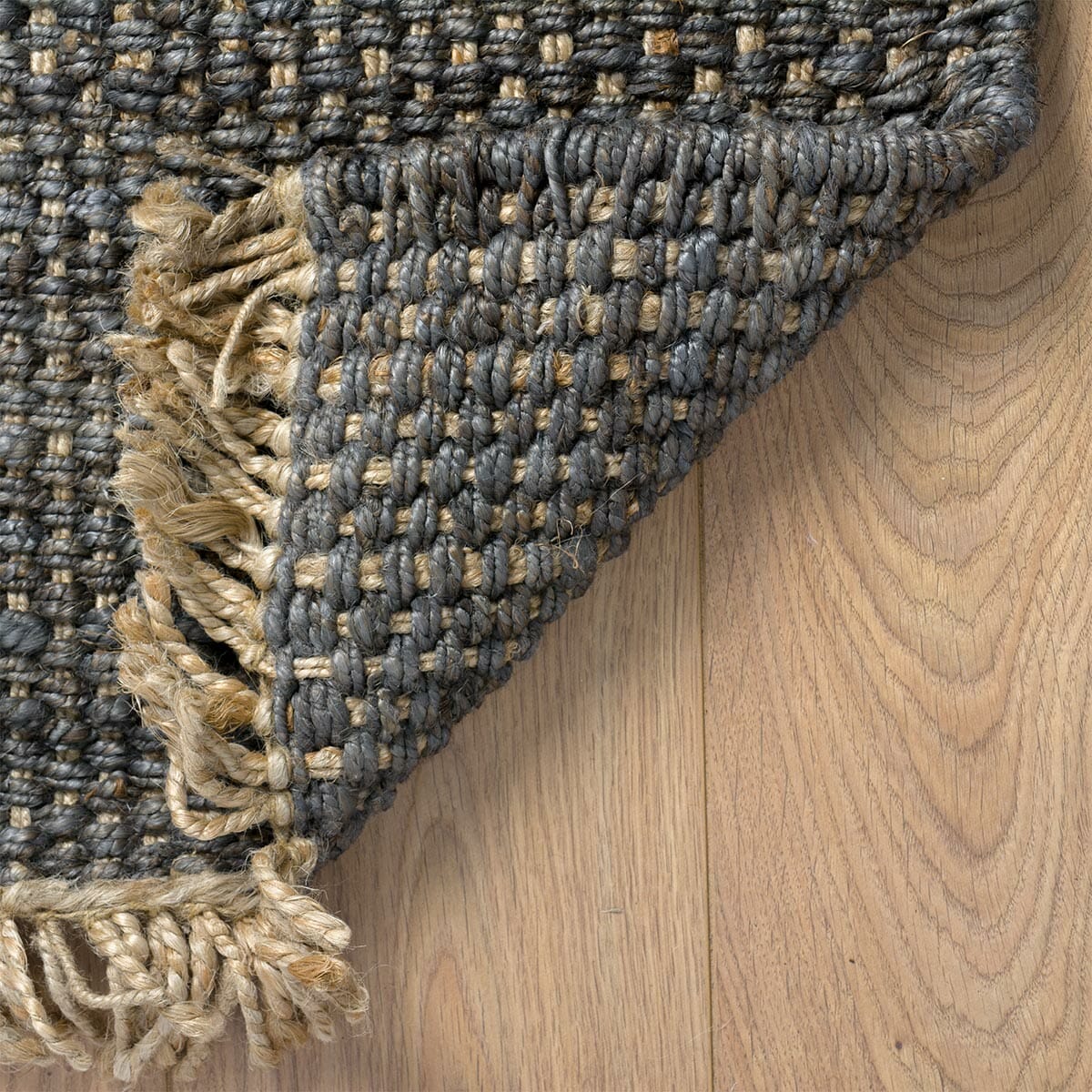 שטיח תמר אריגה גסה 06 אפור/בז' עם פרנזים | השטיח האדום