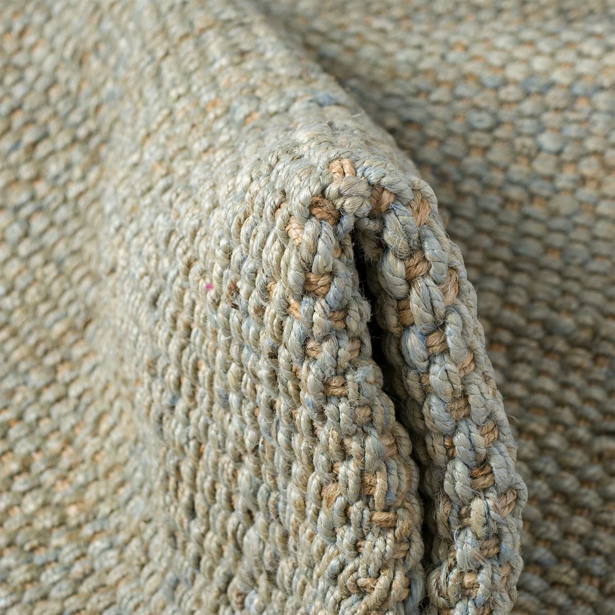 שטיח תמר אריגה גסה 06 מנטה/בז' עם פרנזים | השטיח האדום