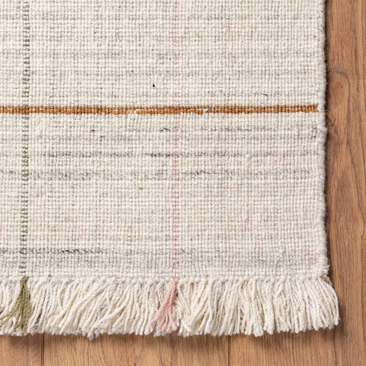 שטיח יעל 05 צבעוני עם פרנזים | השטיח האדום