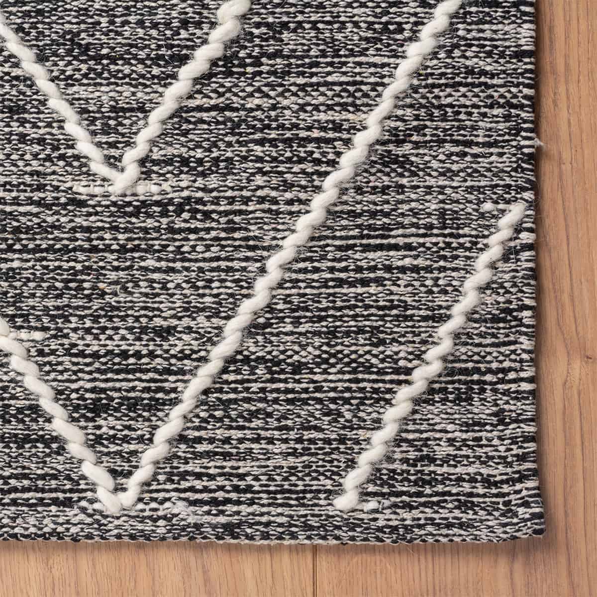 שטיח גפן כותנה 10 שחור/לבן ראנר | השטיח האדום