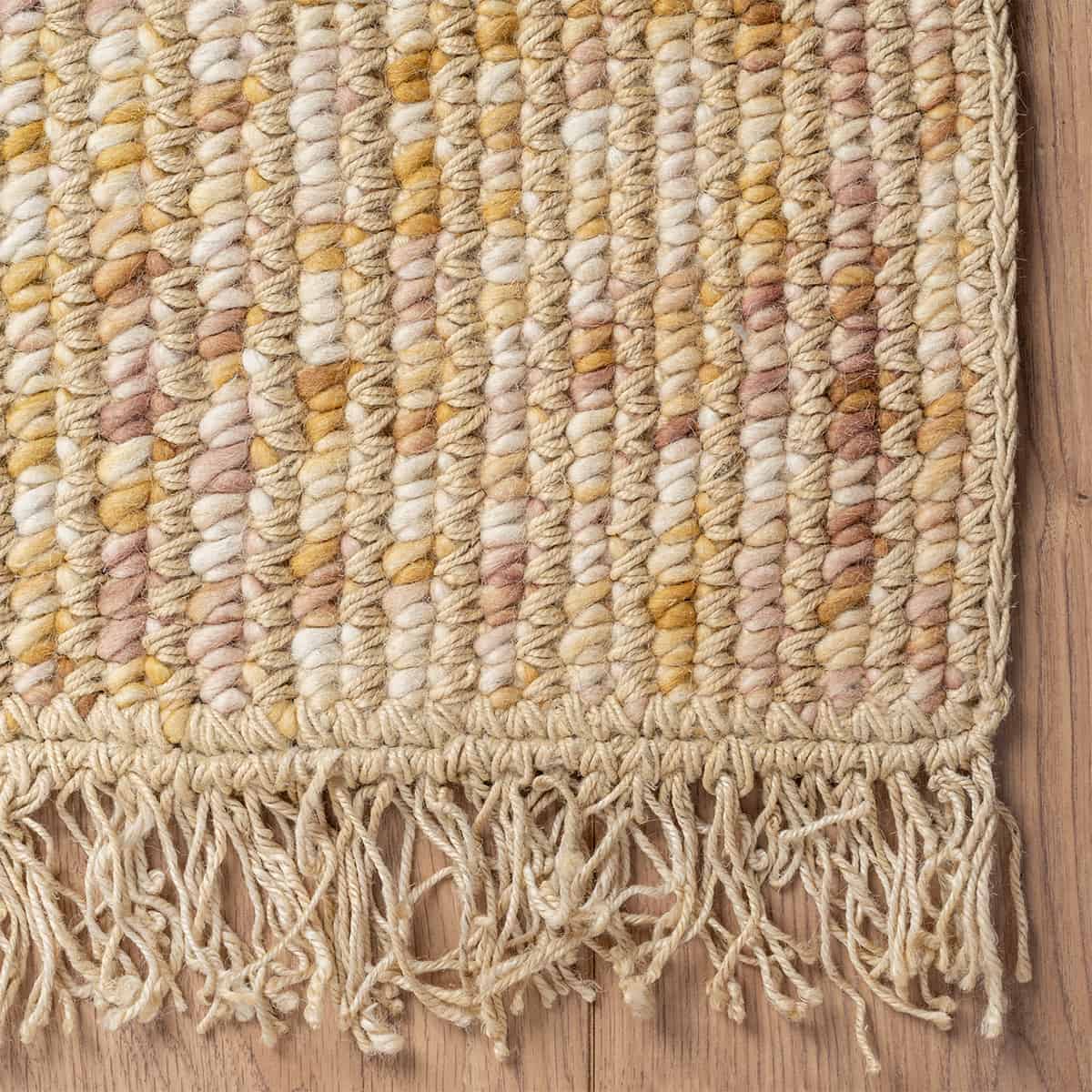 שטיח תמר אריגה גסה 10 קרם/ורוד/צהוב עם פרנזים | השטיח האדום