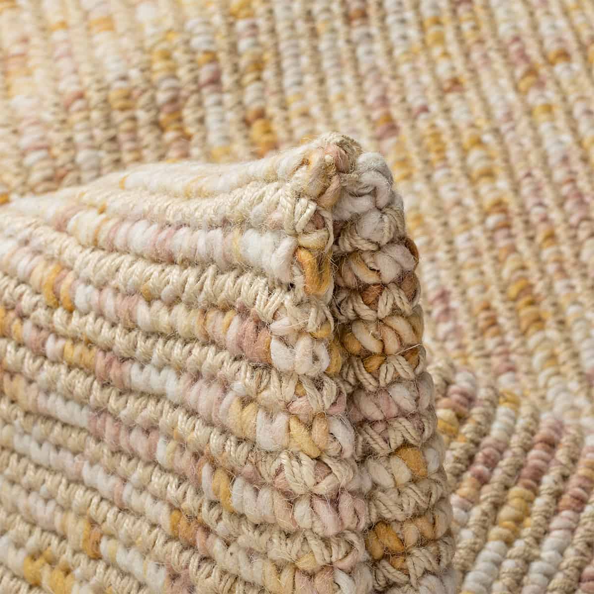 שטיח תמר אריגה גסה 10 קרם/ורוד/צהוב עם פרנזים | השטיח האדום