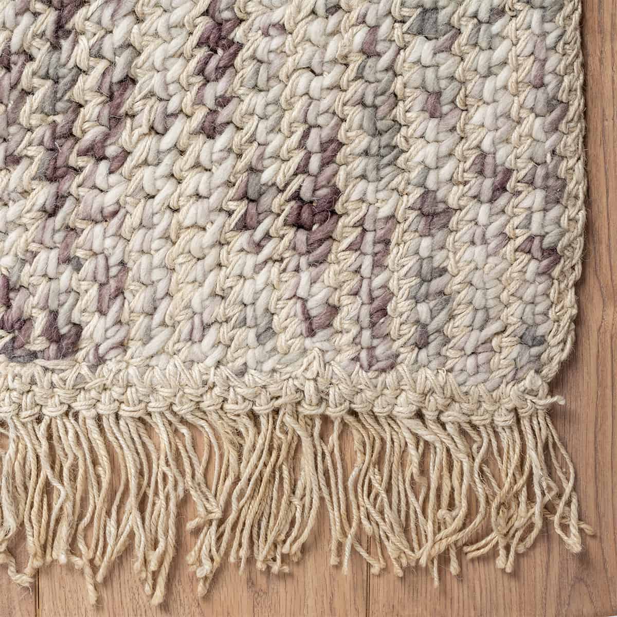 שטיח תמר אריגה גסה 10 קרם/חום עם פרנזים | השטיח האדום