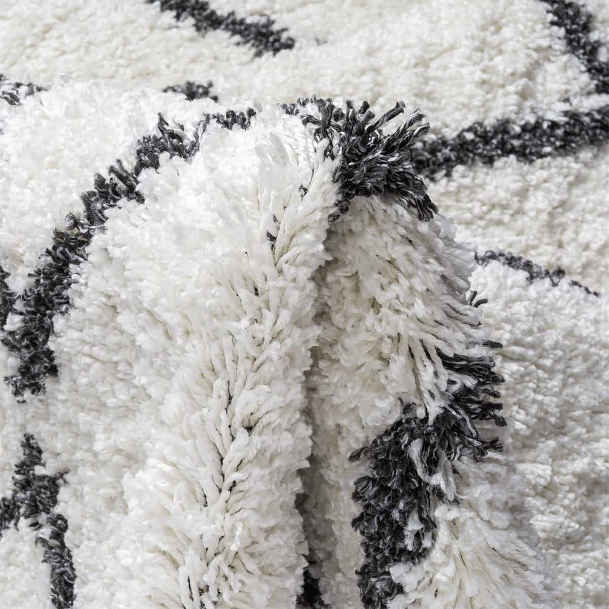 שטיח קזבלנקה 08 לבן/שחור עגול | השטיח האדום