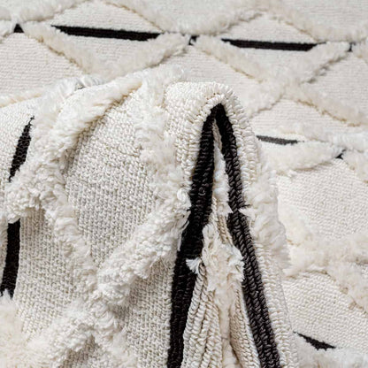 שטיח אטלס 25 קרם עם פרנזים | השטיח האדום