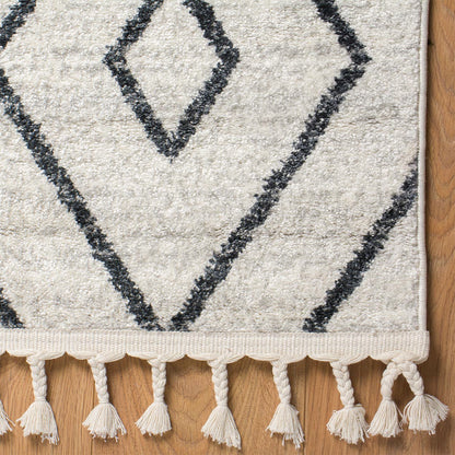 שטיח מרקש 26 קרם/שחור עם פרנזים | השטיח האדום