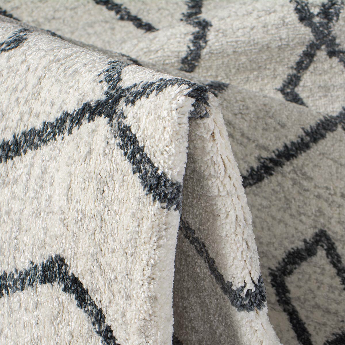 שטיח מרקש 26 קרם/שחור עגול | השטיח האדום