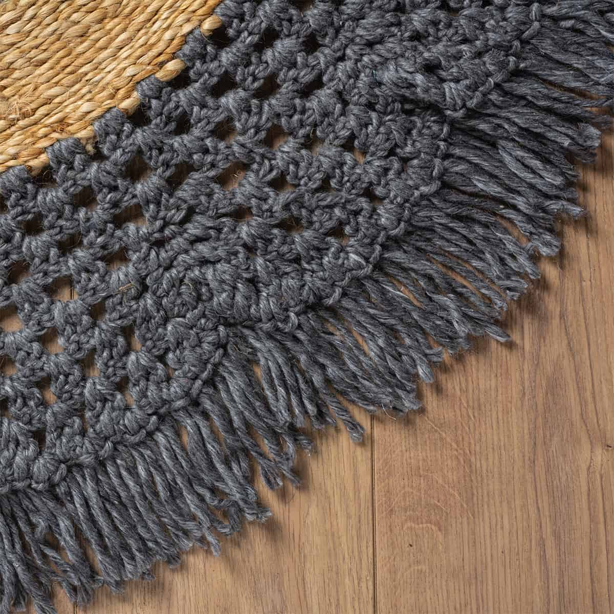 שטיח תמר מעצבים 13 אפור כהה/בז' עגול עם פרנזים | השטיח האדום