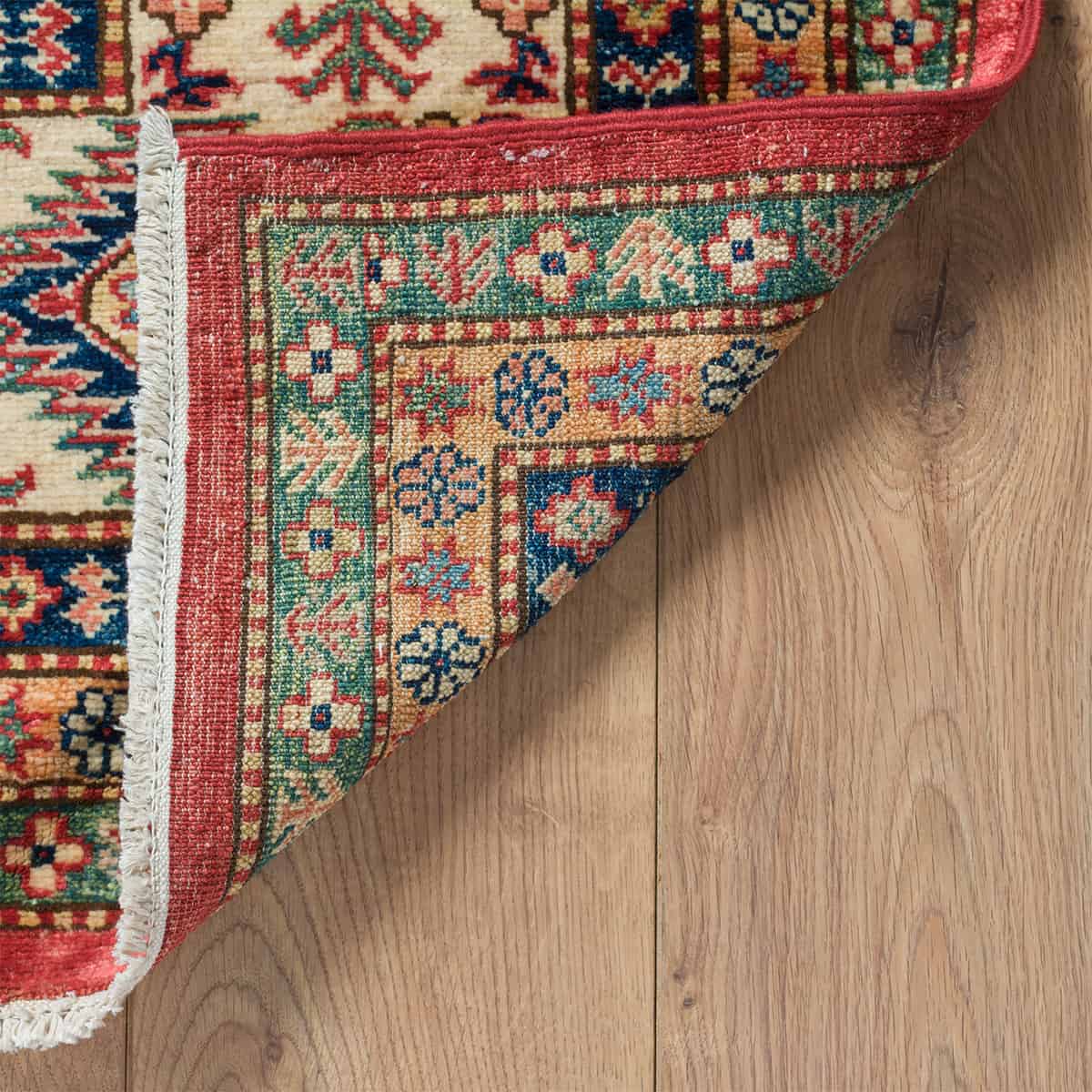  סופר קזאק 00 צבעוני 253x344 | השטיח האדום 