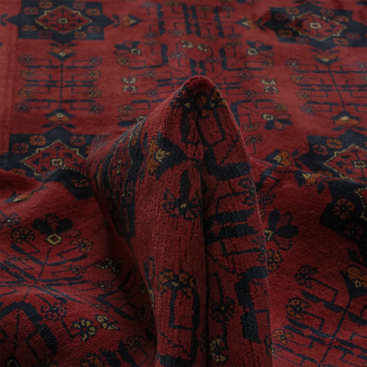  חל ממדי 00 אדום 201x292 | השטיח האדום 