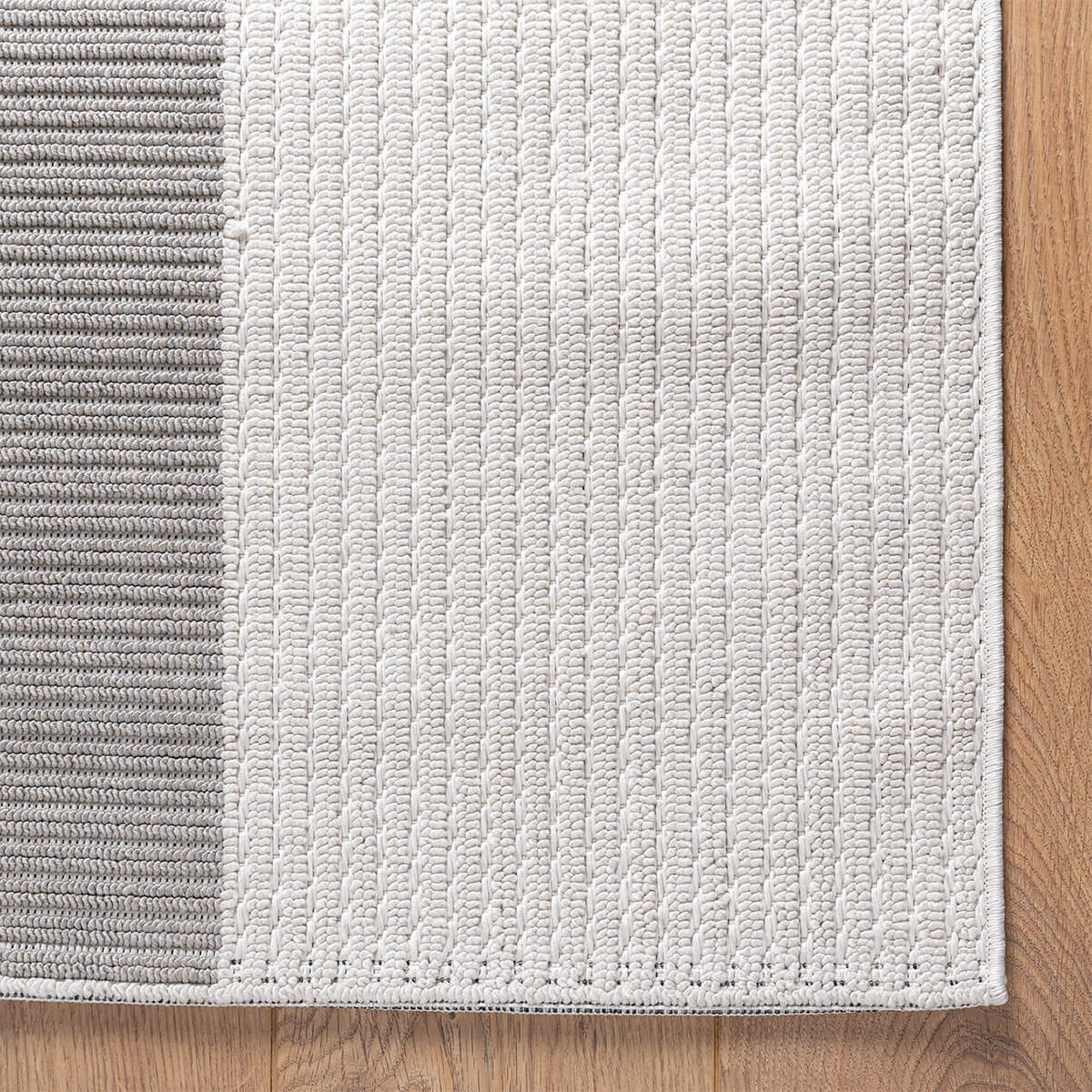 שטיח הלסינקי 03 בז'/אפור כהה | השטיח האדום