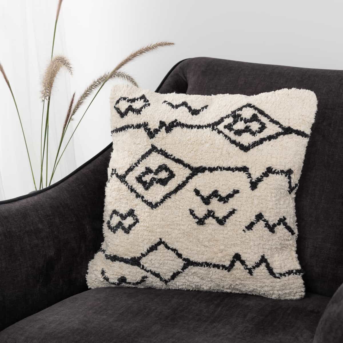 כרית אוסלו 03 קרם/שחור | השטיח האדום