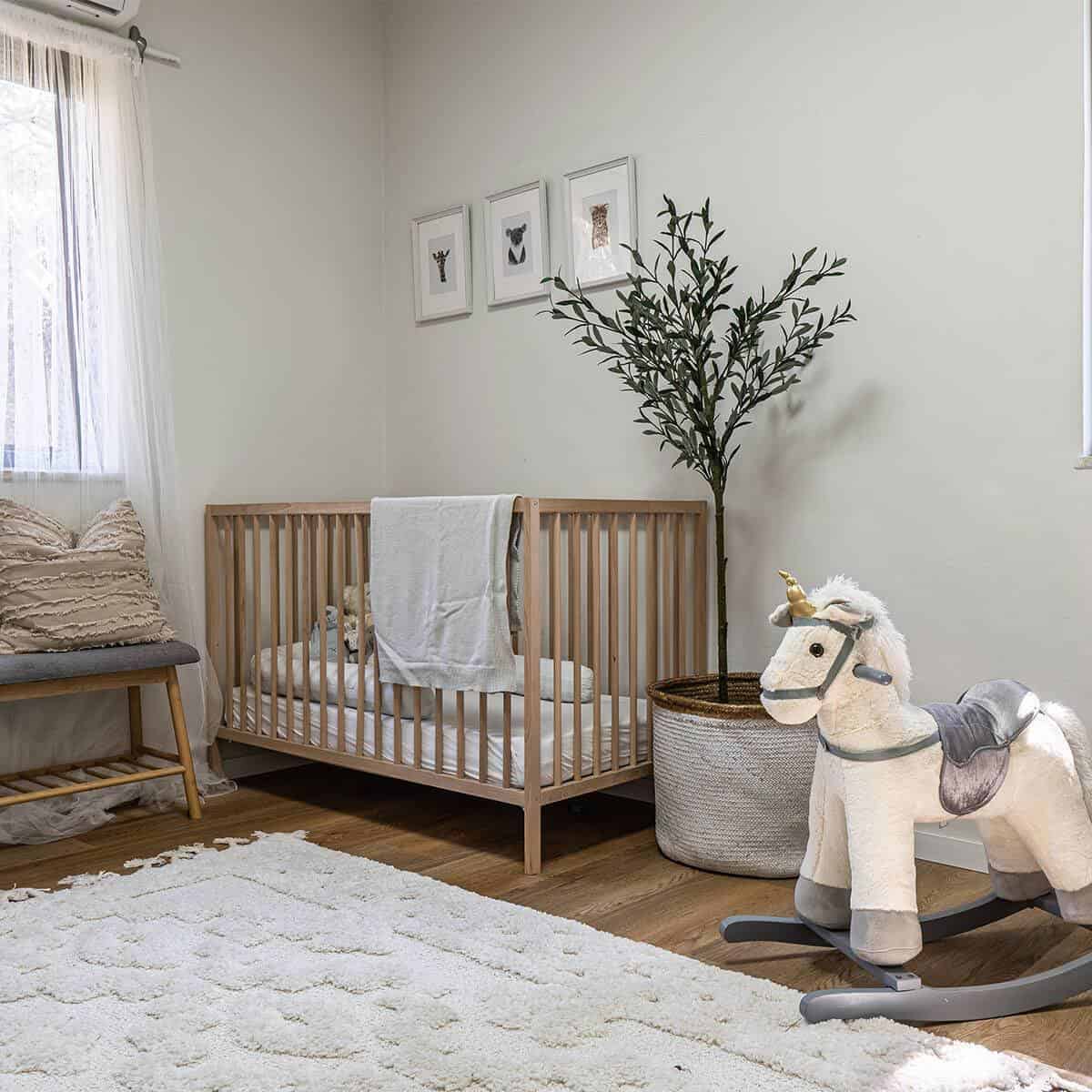 שטיח אטלס 10 קרם עם פרנזים עבים | השטיח האדום | עיצוב: דניאל בילסקי, צילום: גילי פרידמן סטודיו ויזואלית