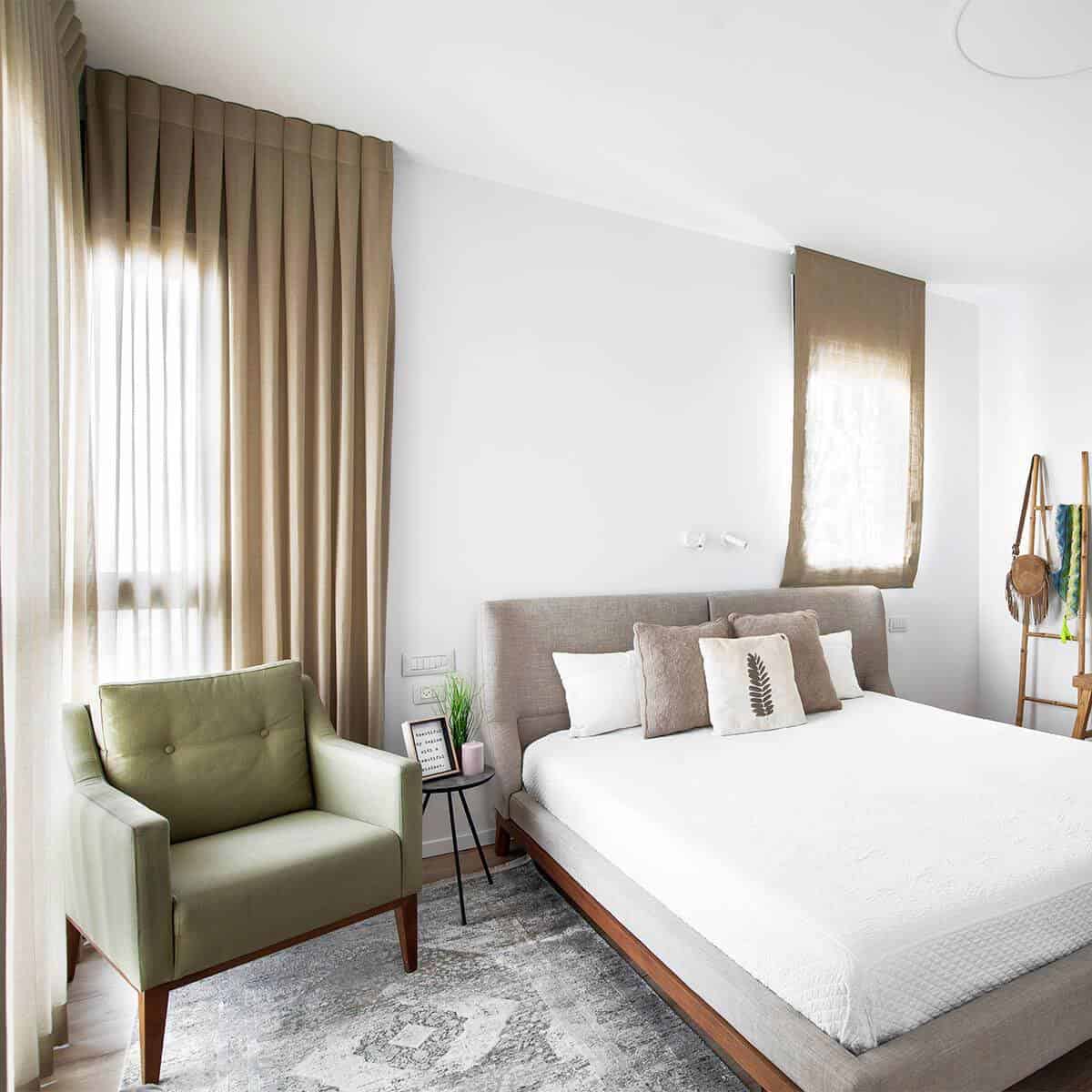 שטיח ג'איפור 20 אפור עם פרנזים | השטיח האדום | עיצוב: ורד נוח, צילום: מירב פלברג