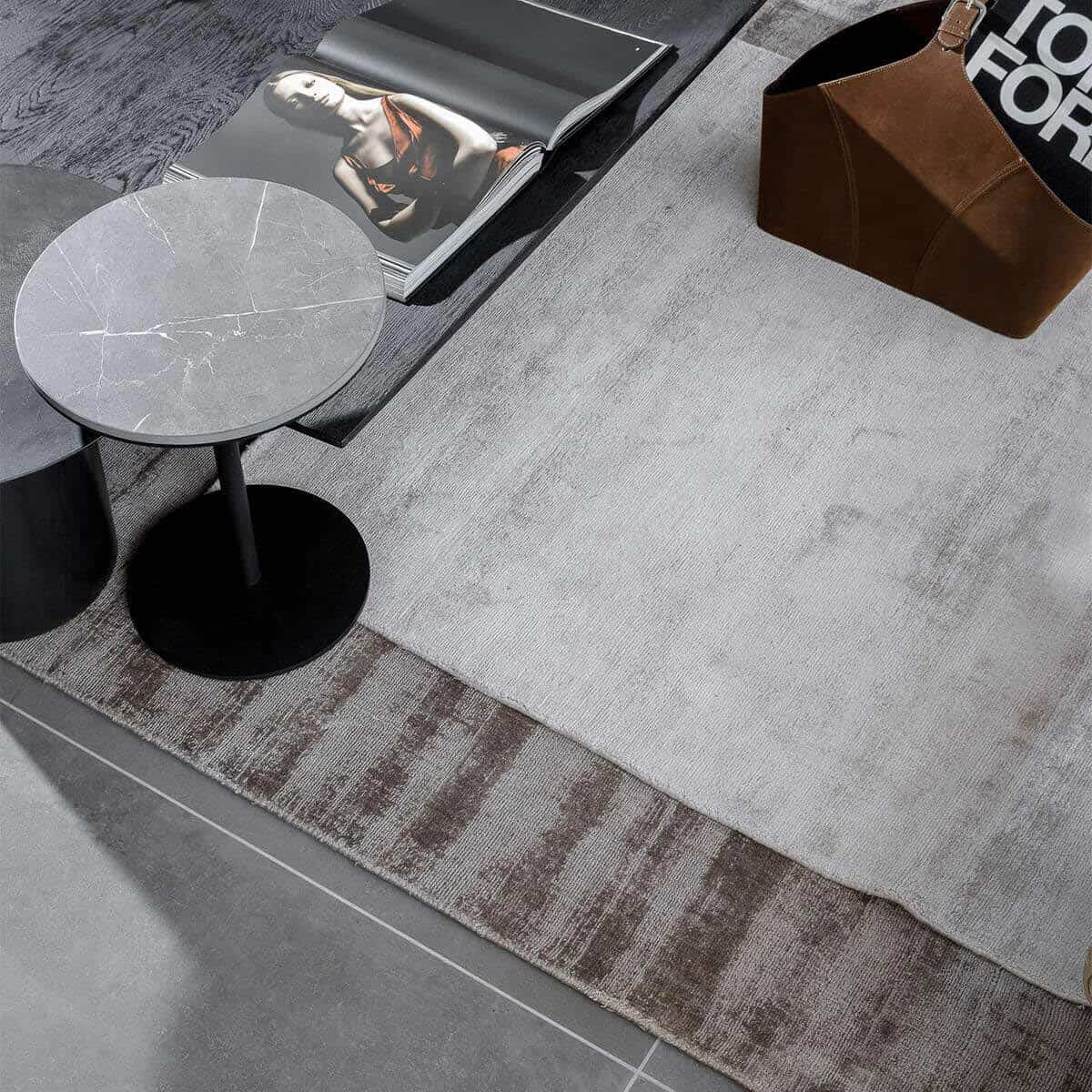 שטיח טוסקנה 01 אפור | השטיח האדום | עיצוב: יוסור עיסא, צילום: אורן עמוס 