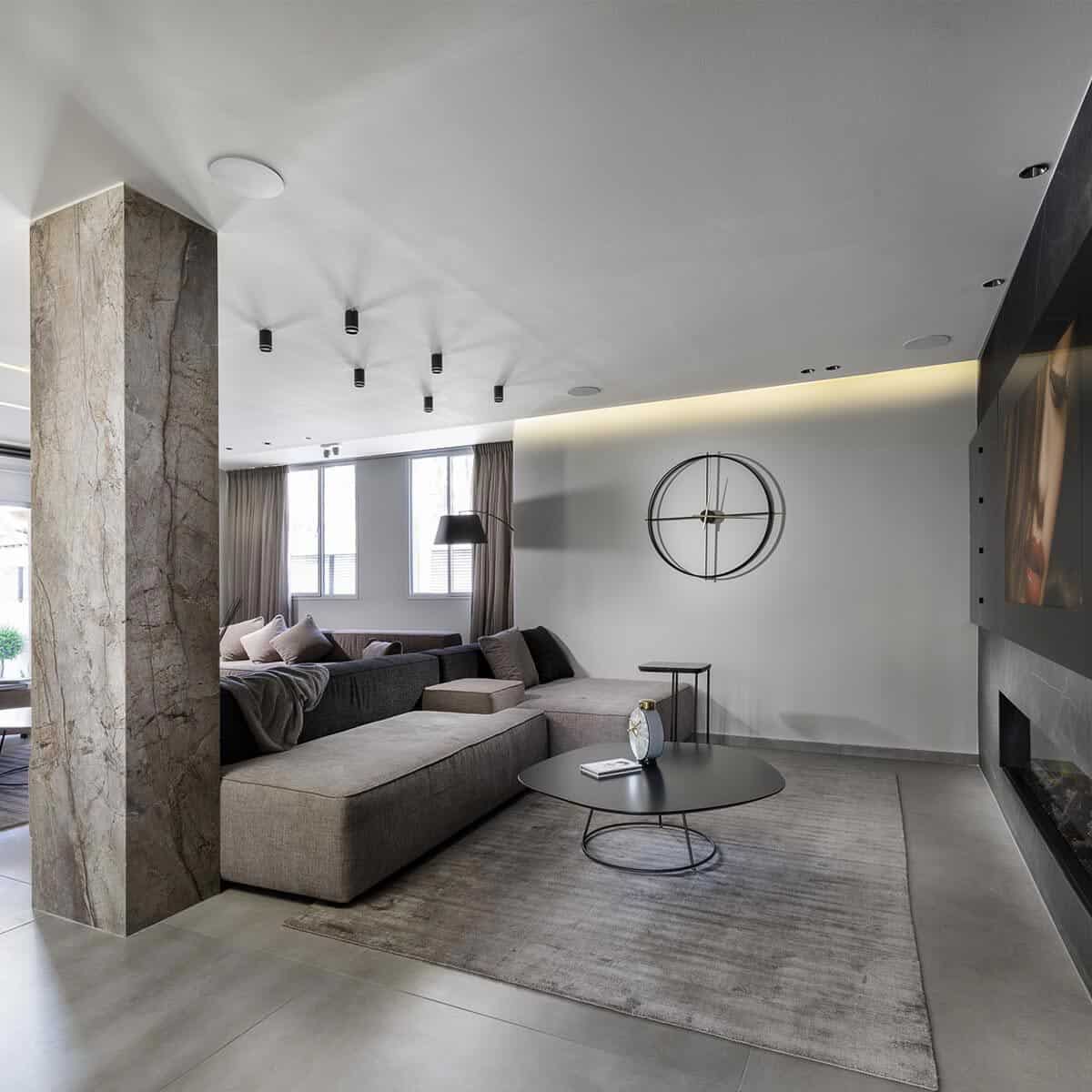 שטיח טוסקנה 01 אפור בהיר | השטיח האדום | עיצוב: יוסור עיסא, צילום: אורן עמוס