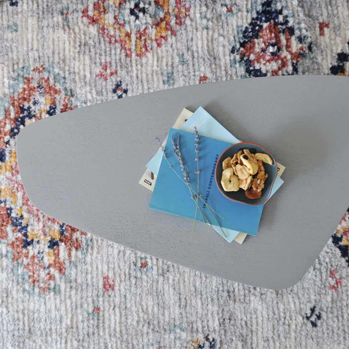 שטיח טנג'יר 05 צבעוני עם פרנזים | השטיח האדום | עיצוב: מעיין פיינשטיין הום סטיילינג, צילום: מעיין פיינשטיין הום סטיילינג