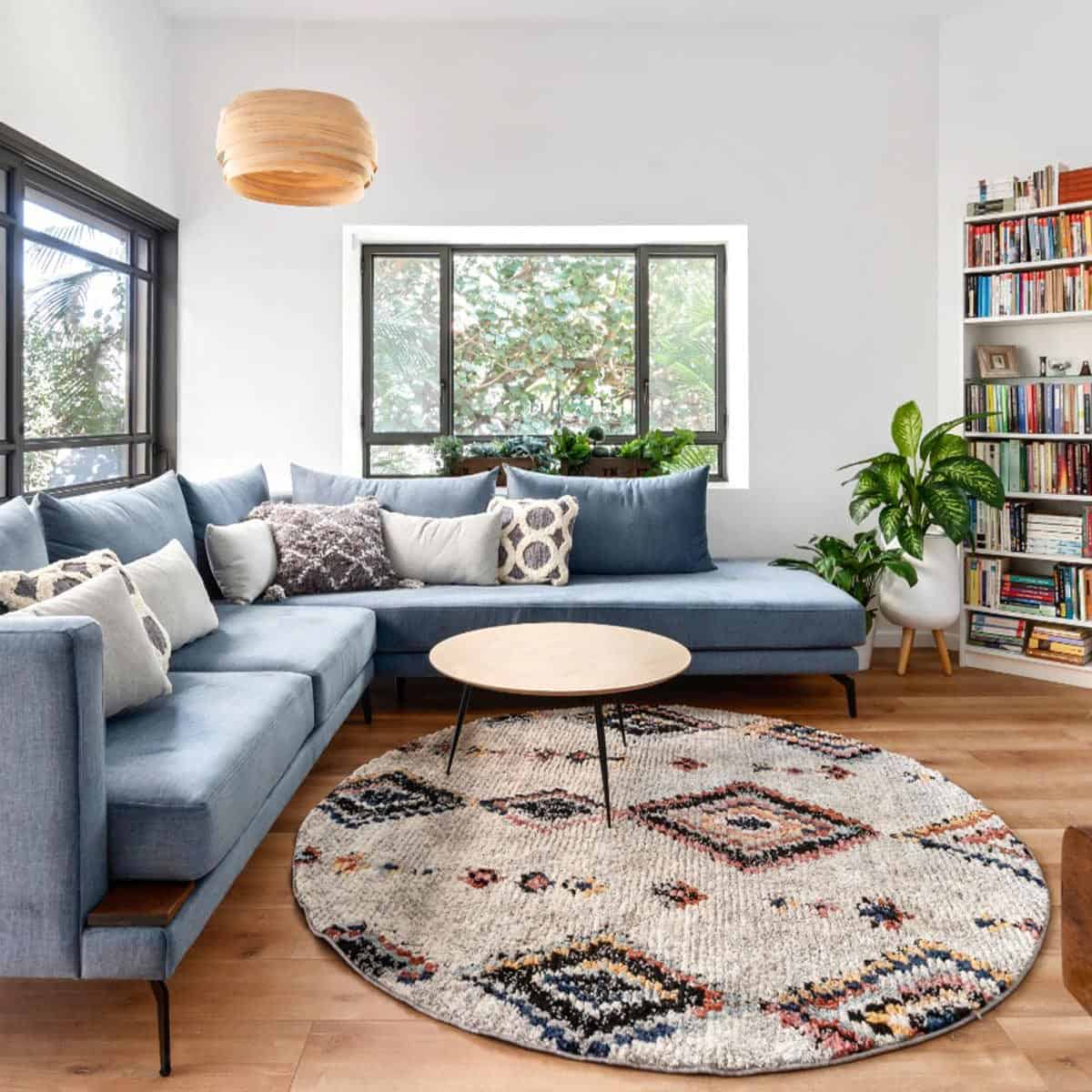 שטיח טנג'יר 07 צבעוני עגול | השטיח האדום | עיצוב: אוסי טיילר, צילום: מאור מויאל 