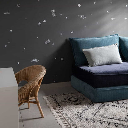 שטיח טנג'יר 10 אפור/שחור עם פרנזים | השטיח האדום | עיצוב: נטלי אלל, צילום: אושר גולן 