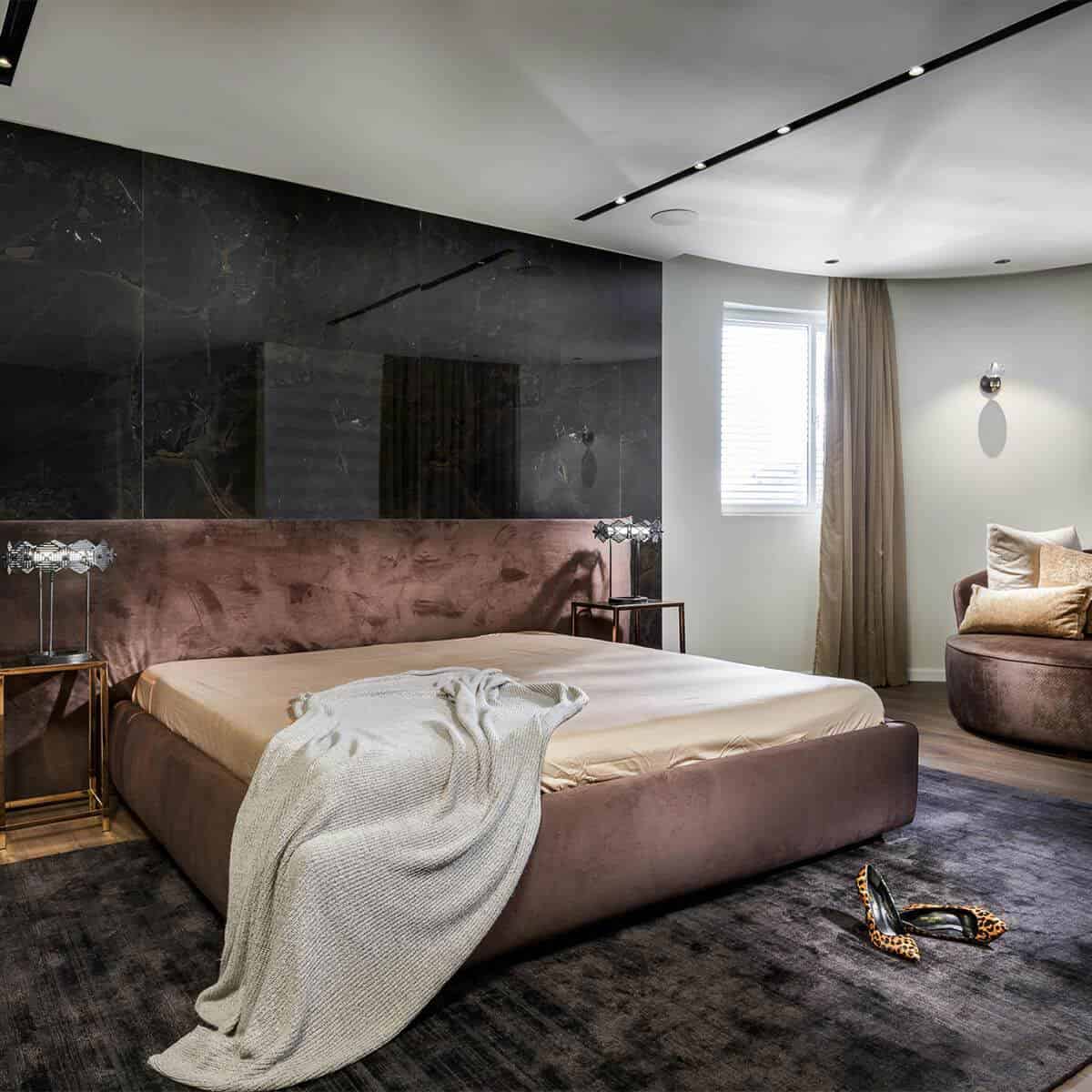 שטיח טוסקנה 01 אפור כהה | השטיח האדום | עיצוב: יוסור עיסא, צילום: אורן עמוס