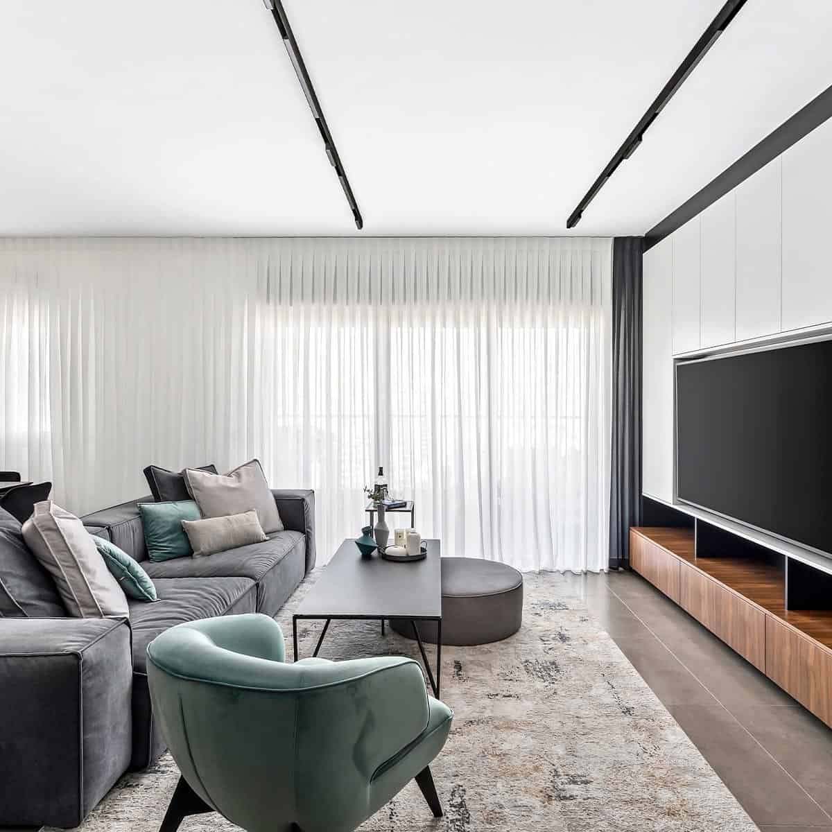 שטיח מילאנו 49 אפור/בז' | השטיח האדום | עיצוב: הילה אלטר, צילום: מאור מויאל 