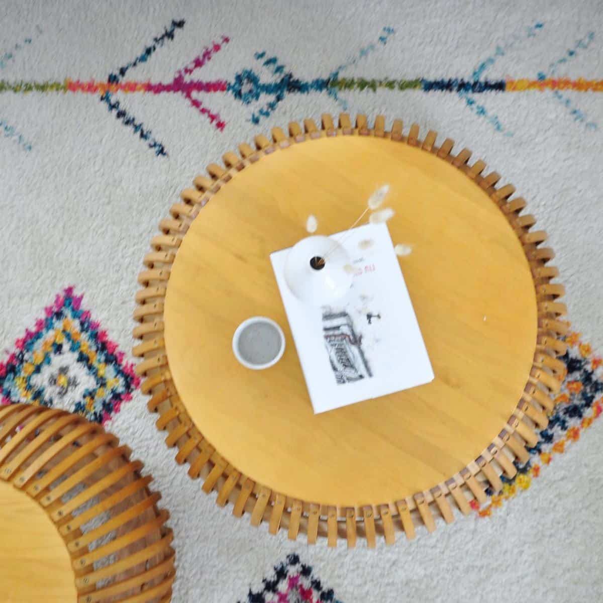 שטיח מיקונוס 01 קרם עם פרנזים | השטיח האדום | עיצוב: מעיין פיינשטיין הום סטיילינג, צילום: מעיין פיינשטיין הום סטיילינג