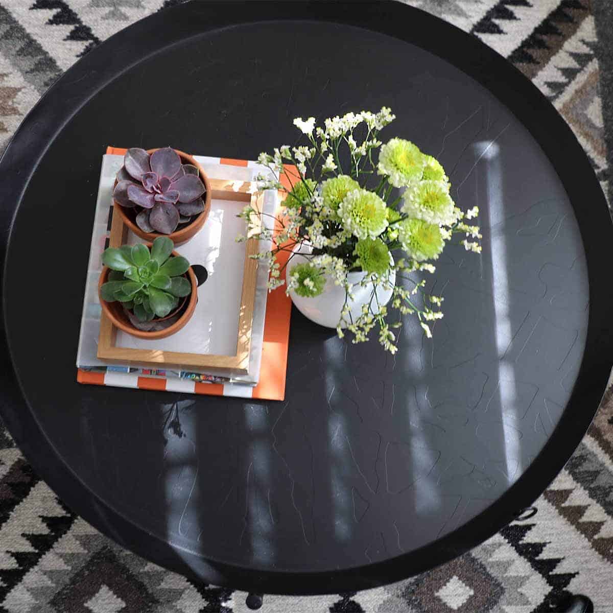 שטיח קילים סקנדינבי 01 אפור עם פרנזים | השטיח האדום | עיצוב: רננה פרץ, צילום: רננה פרץ