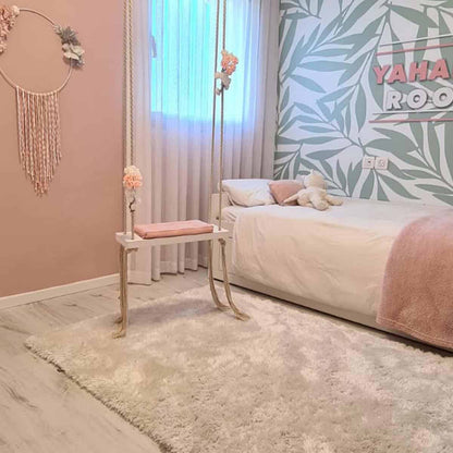 שטיח שאגי קטיפה 01 לבן | השטיח האדום | עיצוב: רעות ברגיג, צילום: אוראל סברן