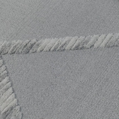 שטיח אטלס 17 אפור/קרם עם פרנזים | השטיח האדום