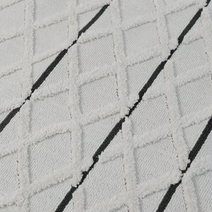 שטיח אטלס 25 קרם עם פרנזים ATLAS