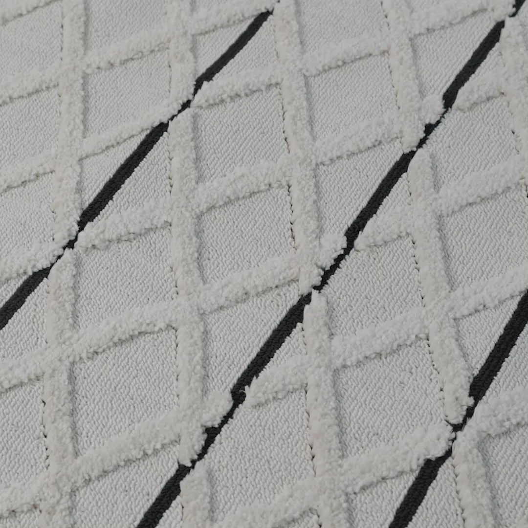 שטיח אטלס 25 קרם עם פרנזים | השטיח האדום